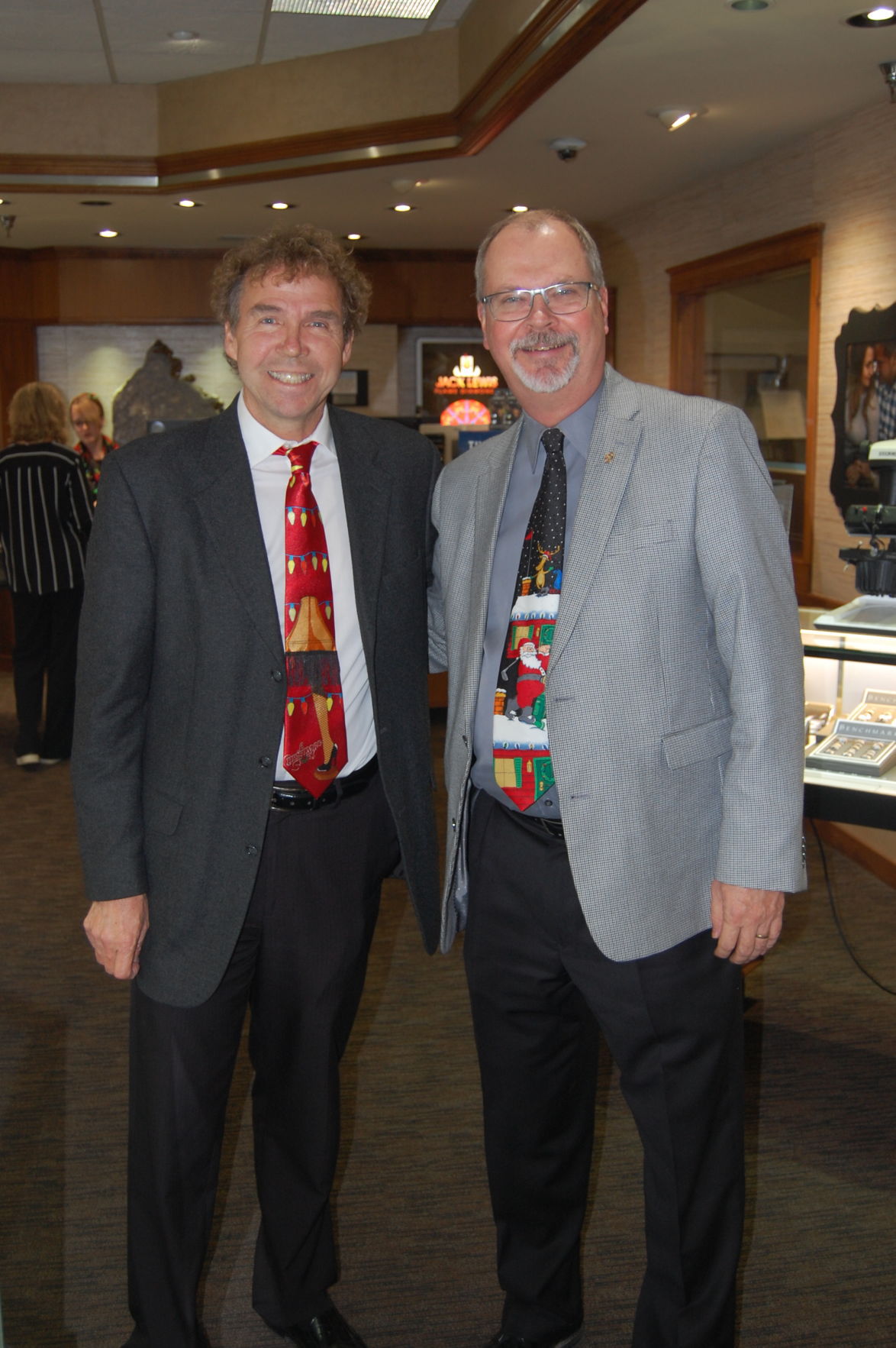 Tie guys Tom Nielsen, Dennis Brtva